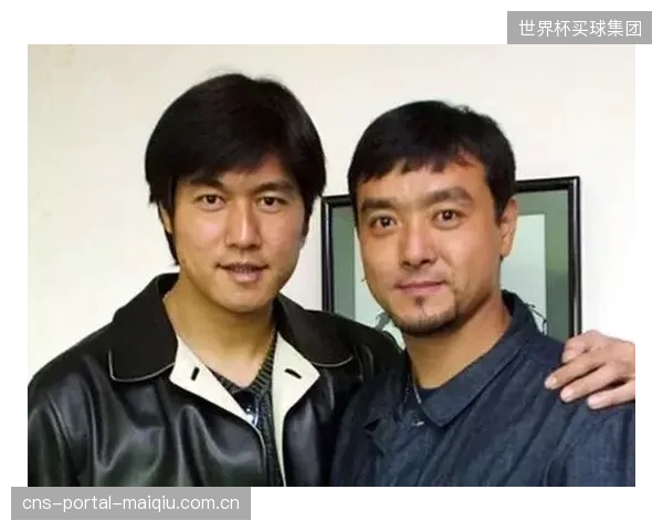作为经验丰富的门将和队长，贾拉尔·哈桑的稳定发挥对稳定伊拉克年轻的后防线至关重要。